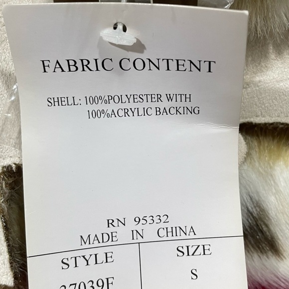 DONNA SALYERS FABULOUS
FIT SNOW LYNX FAUX FUR
JACKET - Picture 9 of 14